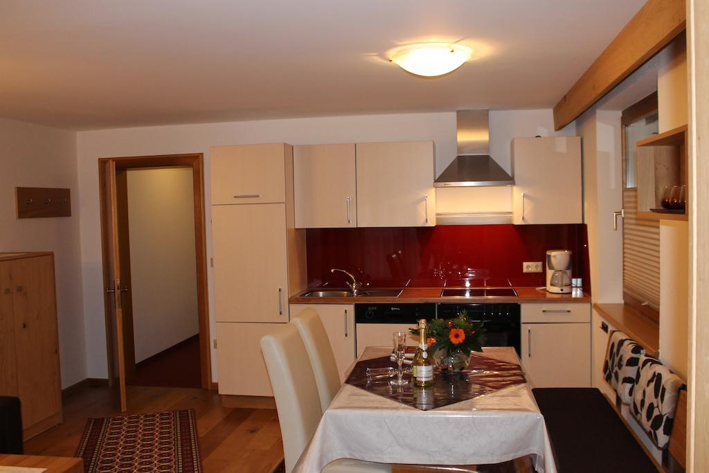 Appartements Zerzer Ried im Oberinntal Værelse billede