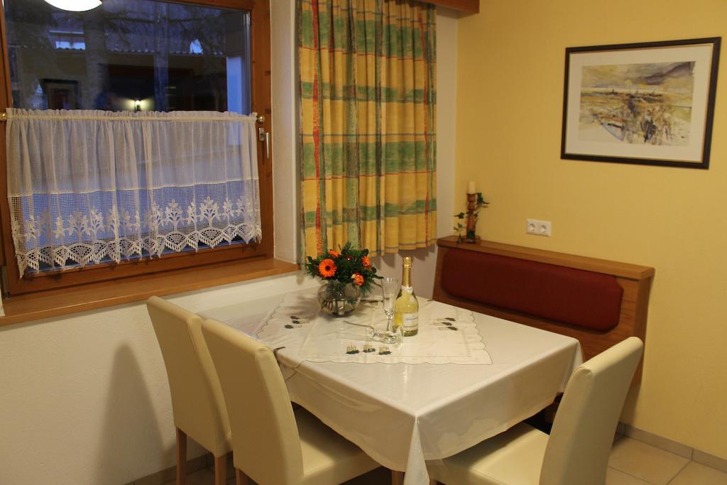 Appartements Zerzer Ried im Oberinntal Værelse billede