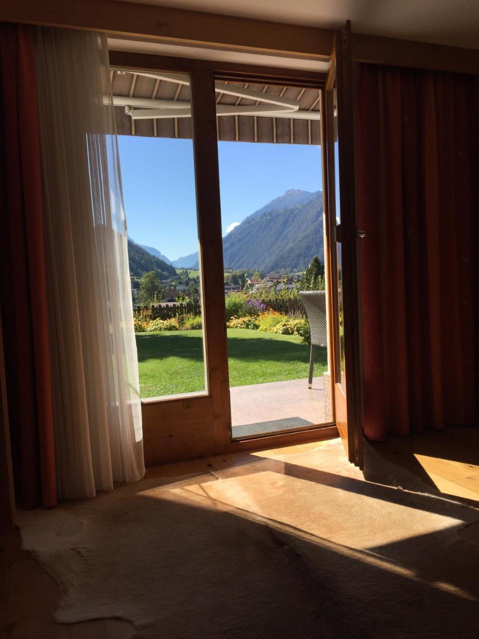 Appartements Zerzer Ried im Oberinntal Eksteriør billede